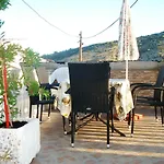 Διαμέρισμα Charming In With Parking Included *