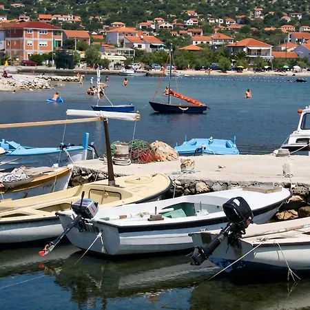 Apartament Charming In With Parking Included Vinišće
