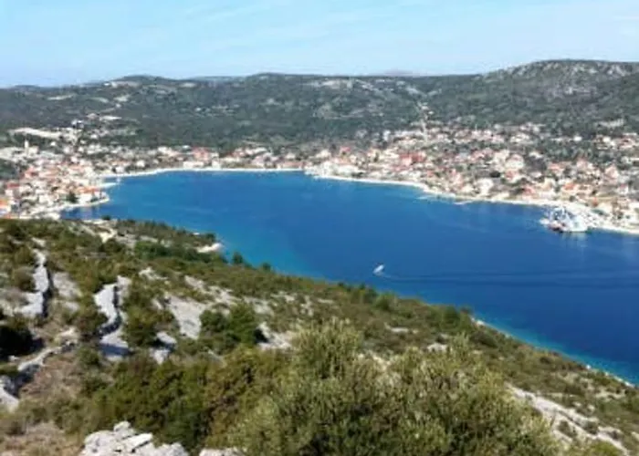 Charming In With Parking Included