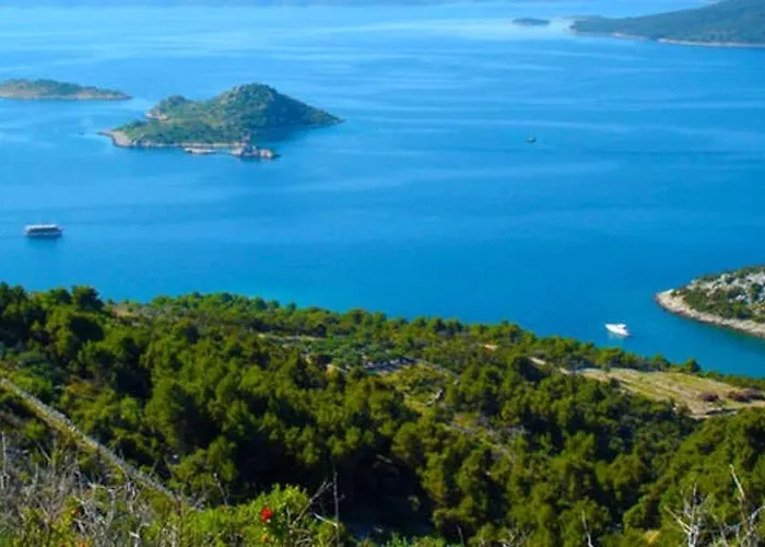 Charming In With Parking Included Apartman *