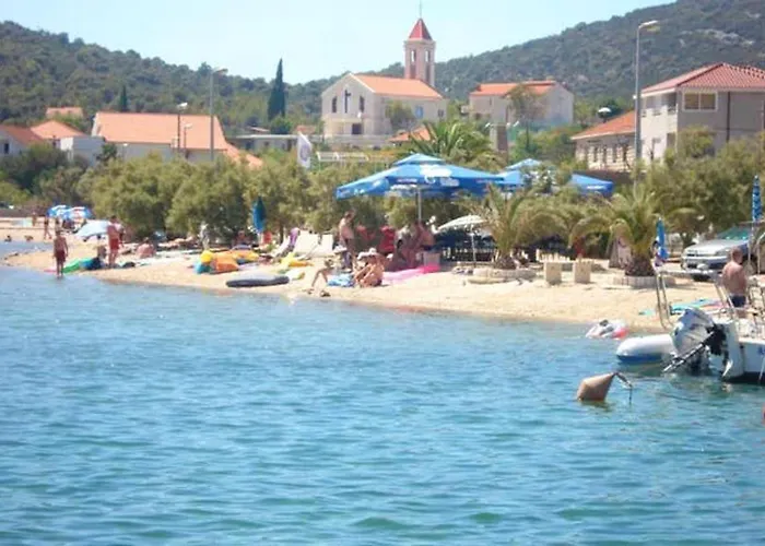 Charming In With Parking Included Apartman